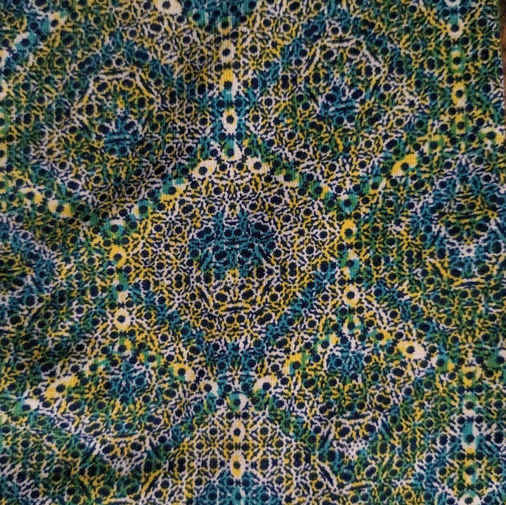 Lularoe Medium Randy Raglan Tee - Picture 6 of 6